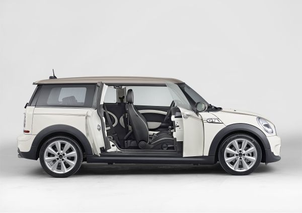 mini-clubman-hyde-park-2013