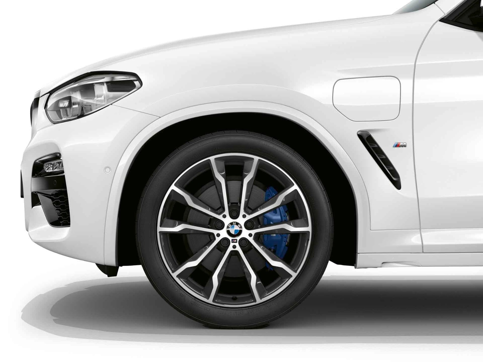 BMW Winterkompletträder M Doppelspeiche 699M orbit grey/hochglanzpoliert 20  Zoll RDCi X3 G01 X4 G02 Pirelli (Mischbereifung)