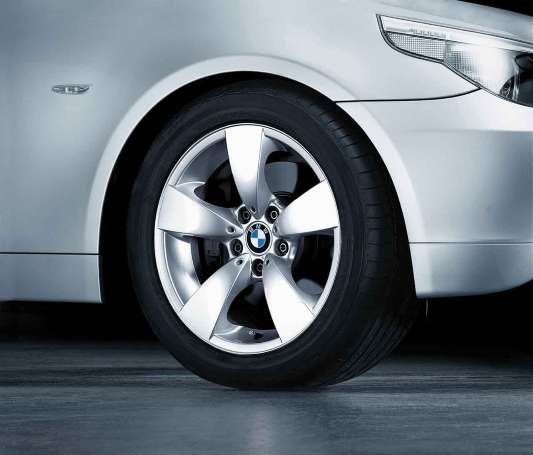 BMW Alufelge Sternspeiche 138 silber 17 Zoll Vorderachse / Hinterachse