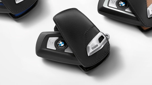 BMW Schlüsselanhänger BMW Schlüsseletui M-Sport Line schwarz/blau (1-tlg)